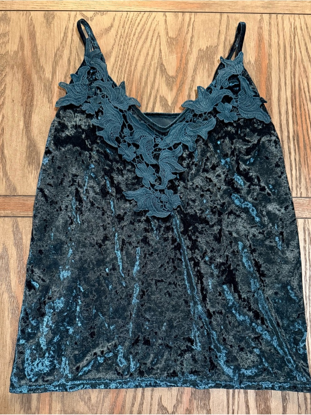Black Lace-Trim Velvet Cami Tank Top